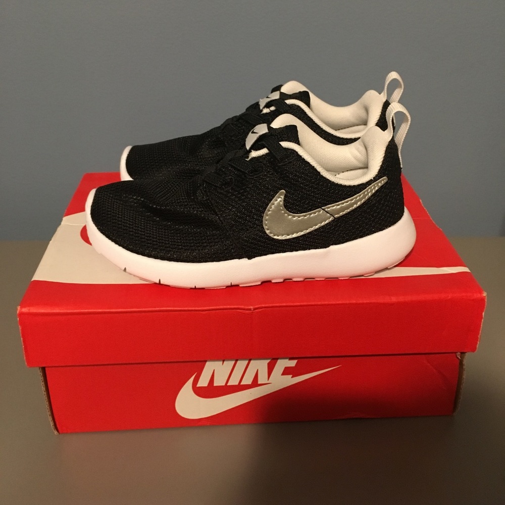 Toddler Nike Roche 1